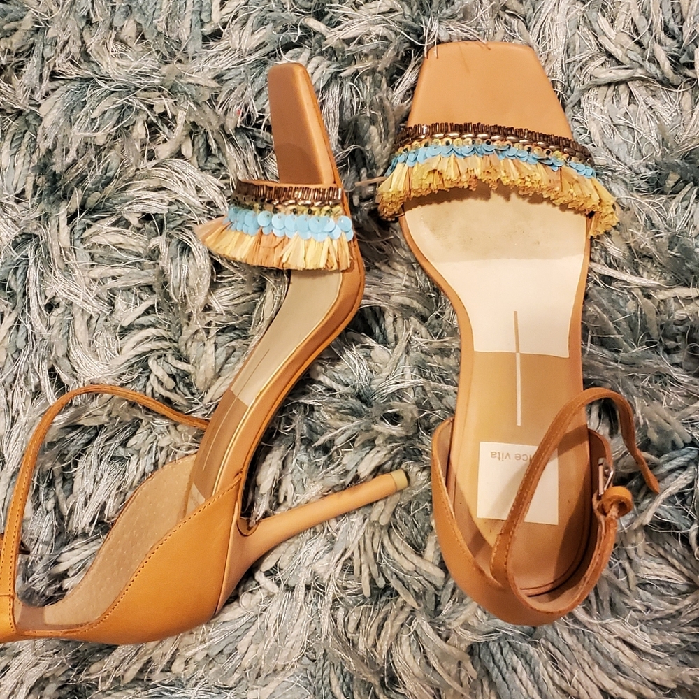 Shoes - Picture 2 of 3